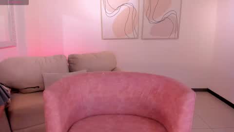 Sussy Bell online show from October 2, 7:43 pm