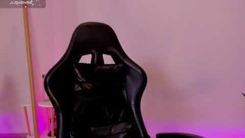 Sussy online show from September 11, 8:42 pm