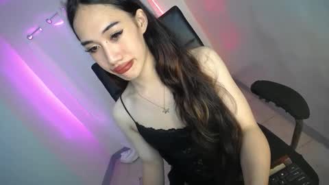 Snapshot of sususlutxx chatting on December 2, 8:52 am susie online show from December 2, 8:52 am