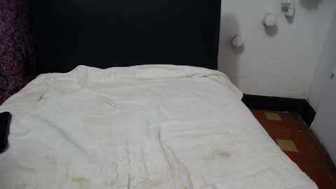 Snapshot of susy_perverttt chatting on June 4, 3:18 pm susy_perverttt online show from June 4, 3:18 pm
