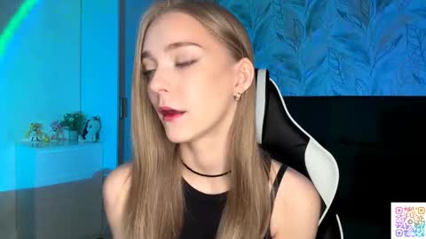 Jessica online show from November 3, 4:08 pm