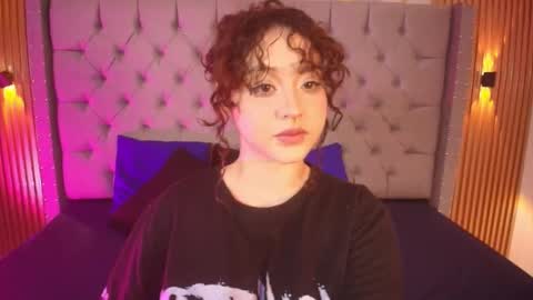 suxan_white online show from April 5, 12:13 pm