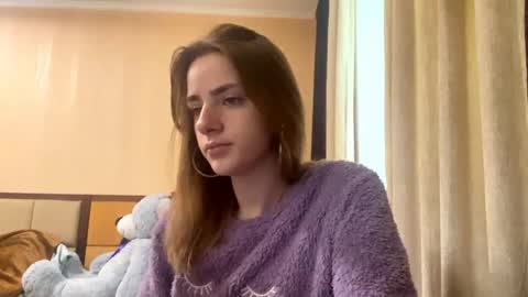 Snapshot of suzannetigerino chatting on May 1, 6:51 am Emila online show from May 1, 6:51 am