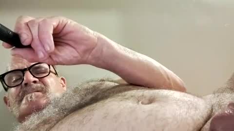 Snapshot of suzuki1250 chatting on March 9, 8:21 pm suzuki1250 online show from March 9, 8:21 pm