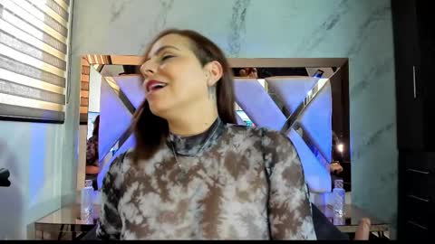 Suzy online show from March 11, 12:22 pm