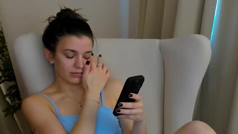 Suzy  next stream  Thursday Friday Saturday online show from February 22, 5:23 am