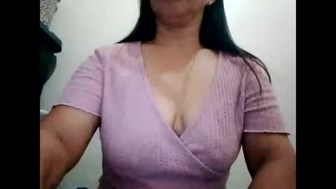 suzzie_hot online show from February 12, 10:14 am