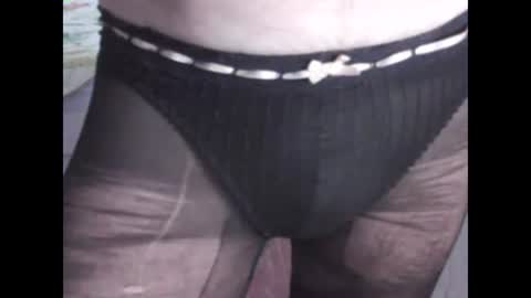 Snapshot of sv27 chatting on December 17, 8:34 am sv27 online show from December 17, 8:34 am