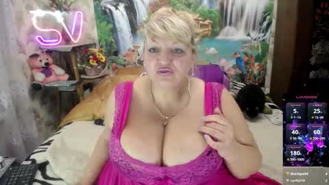 Snapshot of svetifox chatting on March 3, 9:15 pm Sveti online show from March 3, 9:15 pm