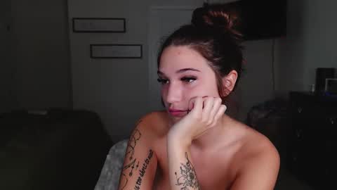 Snapshot of svtf2323 chatting on October 9, 7:56 pm SV online show from October 9, 7:56 pm