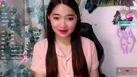 Jasmine online show from February 1, 6:17 pm