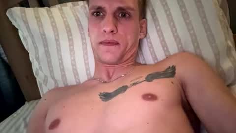 Snapshot of swanseagentleman chatting on September 15, 6:57 am swanseagentleman online show from September 15, 6:57 am