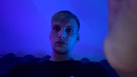 Snapshot of swanseagentleman chatting on October 28, 5:33 am swanseagentleman online show from October 28, 5:33 am