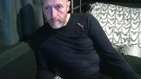 Snapshot of swartarn chatting on July 23, 9:24 pm ArnSwart online show from July 23, 9:24 pm