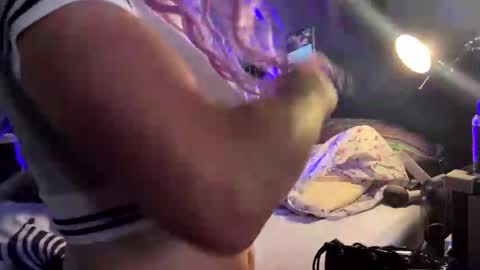 Snapshot of sweat_as_candy chatting on October 19, 4:02 am Johnny Cum Lover online show from October 19, 4:02 am