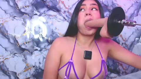 Snapshot of sweeet_amy chatting on June 19, 8:56 pm Amy IG sweeet amy0 online show from June 19, 8:56 pm