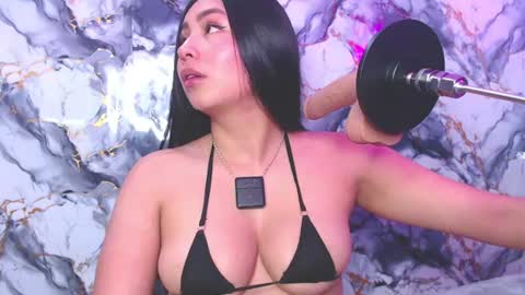 Snapshot of sweeet_amy chatting on July 17, 8:14 pm Amy IG sweeet amy0 online show from July 17, 8:14 pm