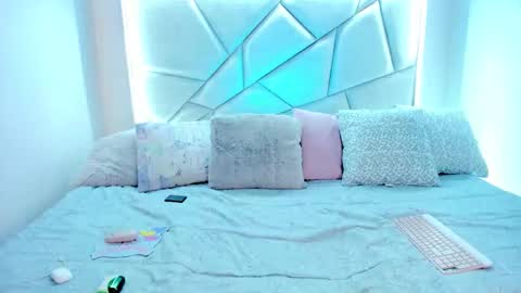 Nikki model independent online show from March 22, 12:47 am