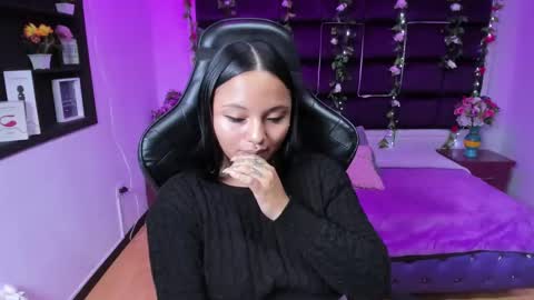 sweet ana  online show from January 3, 9:36 am