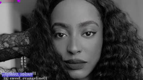 Snapshot of sweer_oshun chatting on May 14, 3:19 pm Evangeline online show from May 14, 3:19 pm
