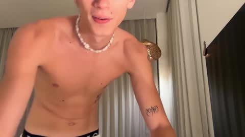 Sammy online show from June 3, 2:33 pm
