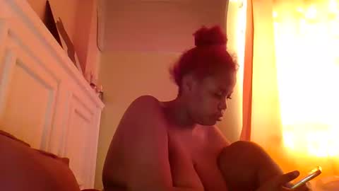 sweet52537 online show from September 14, 4:11 am