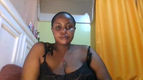 sweet52537 online show from January 13, 6:46 pm