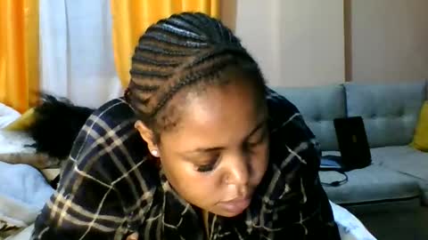 sweet52537 online show from March 15, 12:16 am