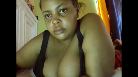 Snapshot of sweet52537 chatting on April 30, 6:53 am sweet52537 online show from April 30, 6:53 am