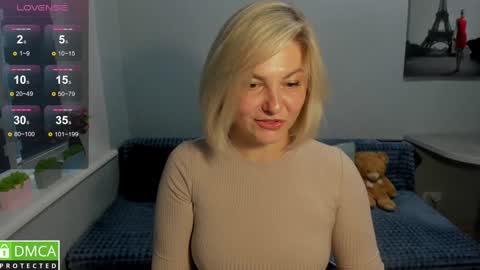 Snapshot of sweet___margaret chatting on December 17, 1:16 pm Margaret  online show from December 17, 1:16 pm