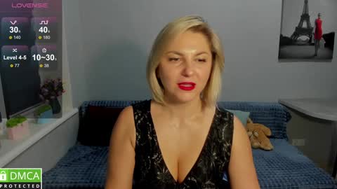 Snapshot of sweet___margaret chatting on December 22, 3:33 pm Margaret  online show from December 22, 3:33 pm