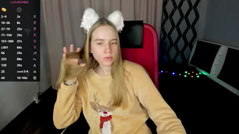 Snapshot of sweet__michelle chatting on February 10, 8:13 pm Michelle online show from February 10, 8:13 pm