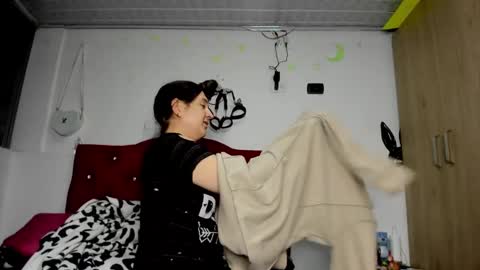 sweet__suck69bitch online show from January 6, 1:20 am