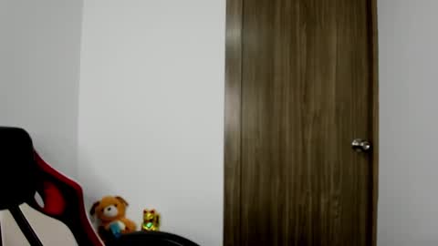 sweet__suck69bitch online show from February 21, 3:12 am