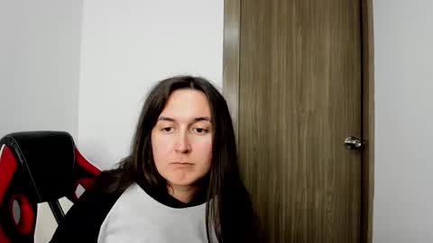 sweet__suck69bitch online show from February 21, 6:18 am