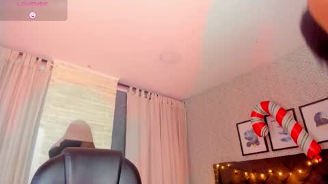 Vanessa online show from December 15, 4:17 am