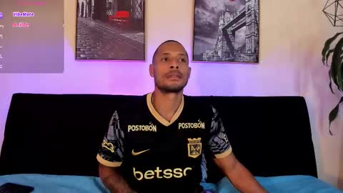 alessandre online show from December 4, 7:33 pm