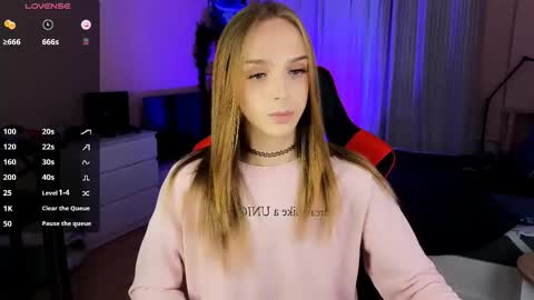 Snapshot of sweet_ali3s chatting on September 9, 4:06 pm Call me Alis online show from September 9, 4:06 pm