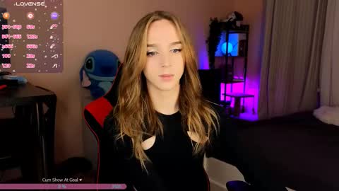 Snapshot of sweet_ali3s chatting on October 19, 3:56 pm Call me Alis online show from October 19, 3:56 pm