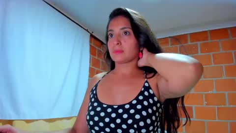 Snapshot of sweet_and_hot_alaia chatting on September 22, 4:47 am sweet and hot alaia online show from September 22, 4:47 am