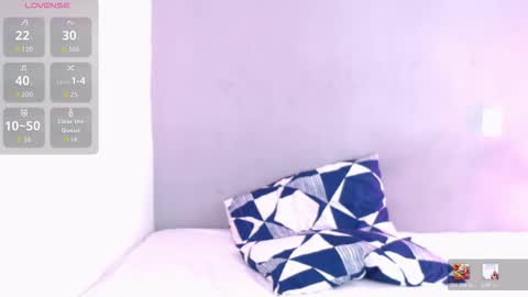 Snapshot of sweet_angel_med chatting on February 7, 2:37 am sweet angel online show from February 7, 2:37 am