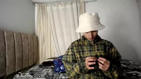 Andy online show from November 12, 5:08 am