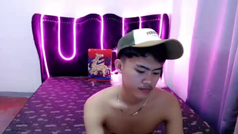 sweet_asians_fucker21 online show from January 11, 4:34 pm