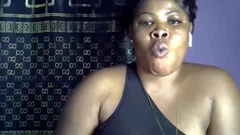 Snapshot of sweet_baby06 chatting on October 24, 11:23 pm baby girl online show from October 24, 11:23 pm