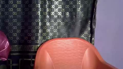 Snapshot of sweet_baby06 chatting on October 26, 3:01 am baby girl online show from October 26, 3:01 am