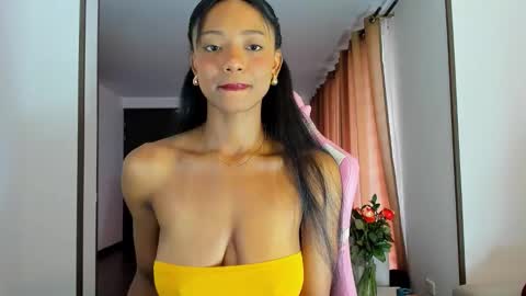sweet_brunette88 online show from March 9, 8:02 pm