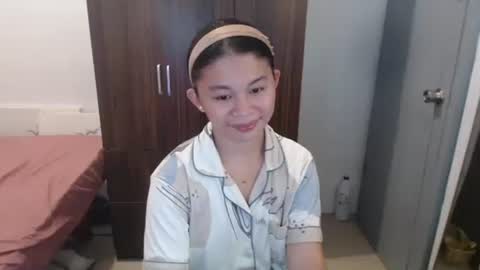 sweet_cassyxx online show from January 8, 2:03 am