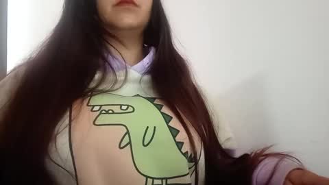 Snapshot of sweet_chloe6 chatting on December 5, 8:00 pm Chloe online show from December 5, 8:00 pm