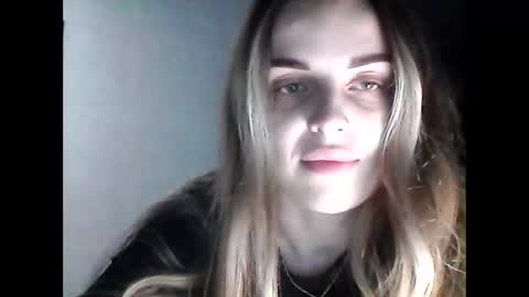 sweet_cute98 online show from November 28, 5:48 pm