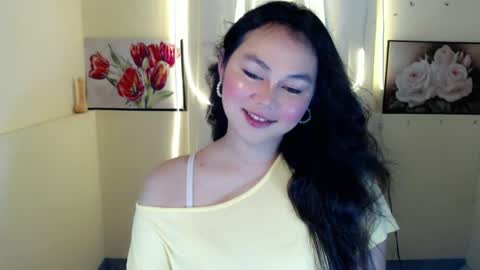 Snapshot of sweet_danicaa chatting on June 4, 2:39 am danice online show from June 4, 2:39 am